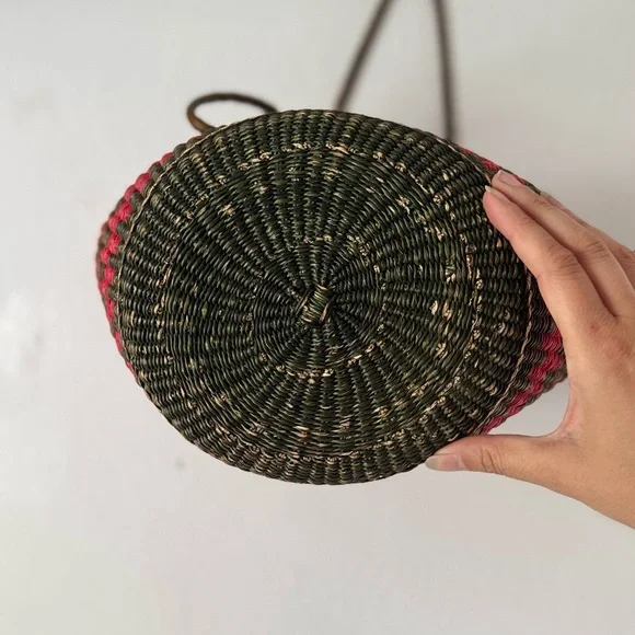 Vintage Handwoven Straw and Leather Pink and Brown Tote Bag - Picture 4 of 10